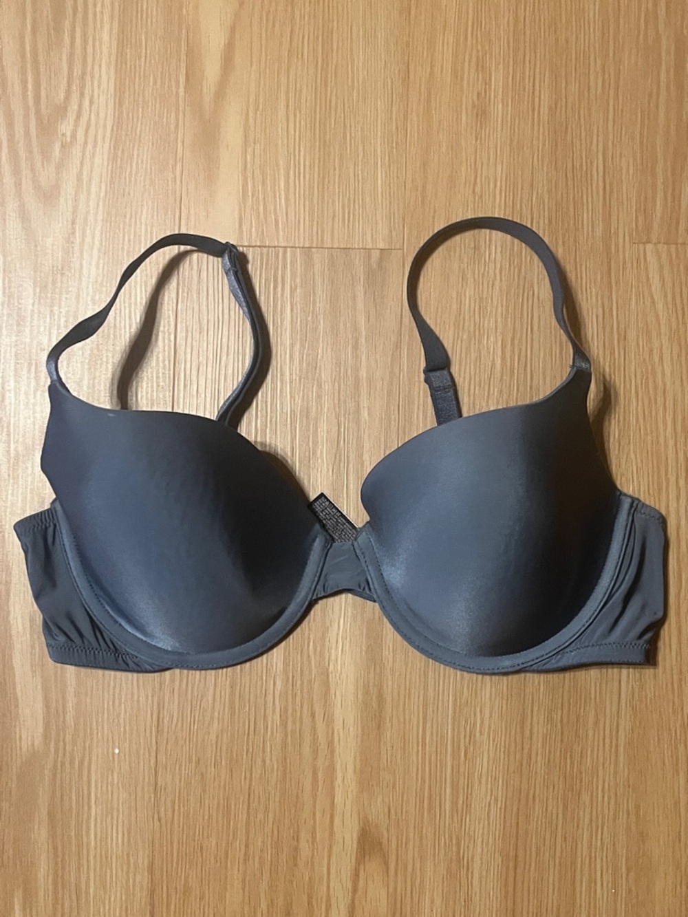 Victoria's Secret Smooth T-Shirt Bra - Charcoal Grey, size 36C